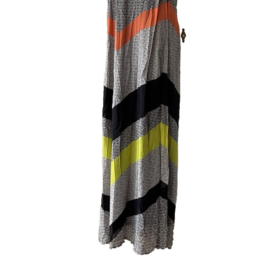 Old Navy Womens Strappy Keyhole Maxi Sundress Size XL Boho Geo Chevron Colorful - Picture 3 of 7
